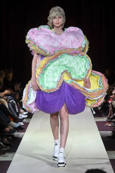 Look 4